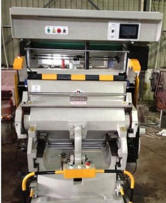 Halb automatische stempelschneidene Maschine Ml1200 für die Herstellung des gewölbten Kastens 4500kg